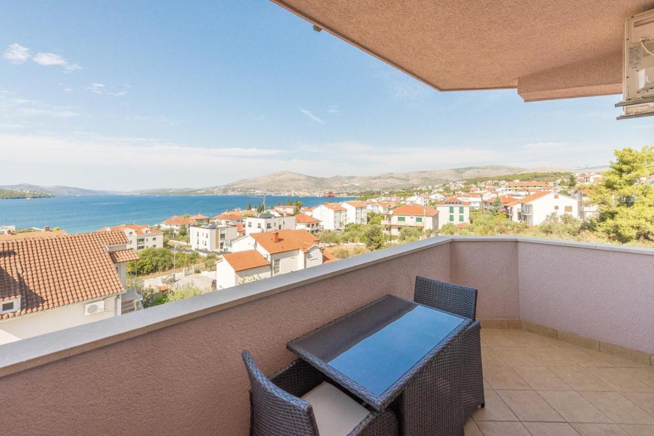 Apartments Ivana-Mira Округ Горни Екстериор снимка