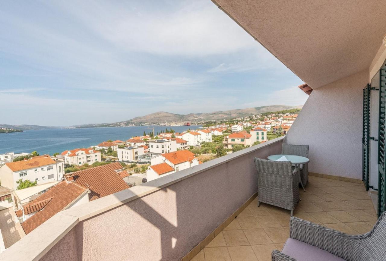 Apartments Ivana-Mira Округ Горни Екстериор снимка